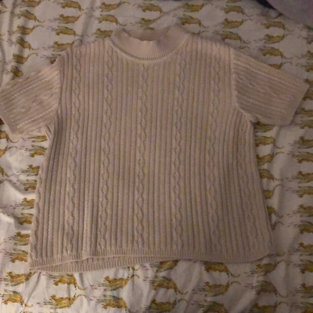 Cotton forever short sleeve sweater size 11 m/l